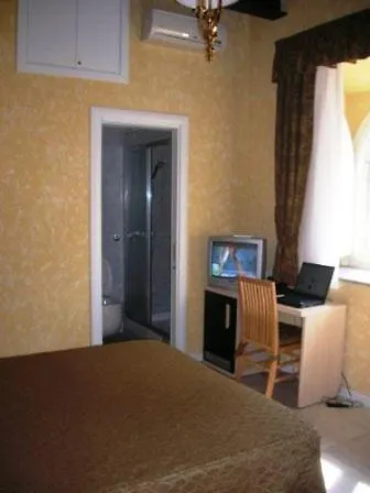 Daniel's 3* Rome